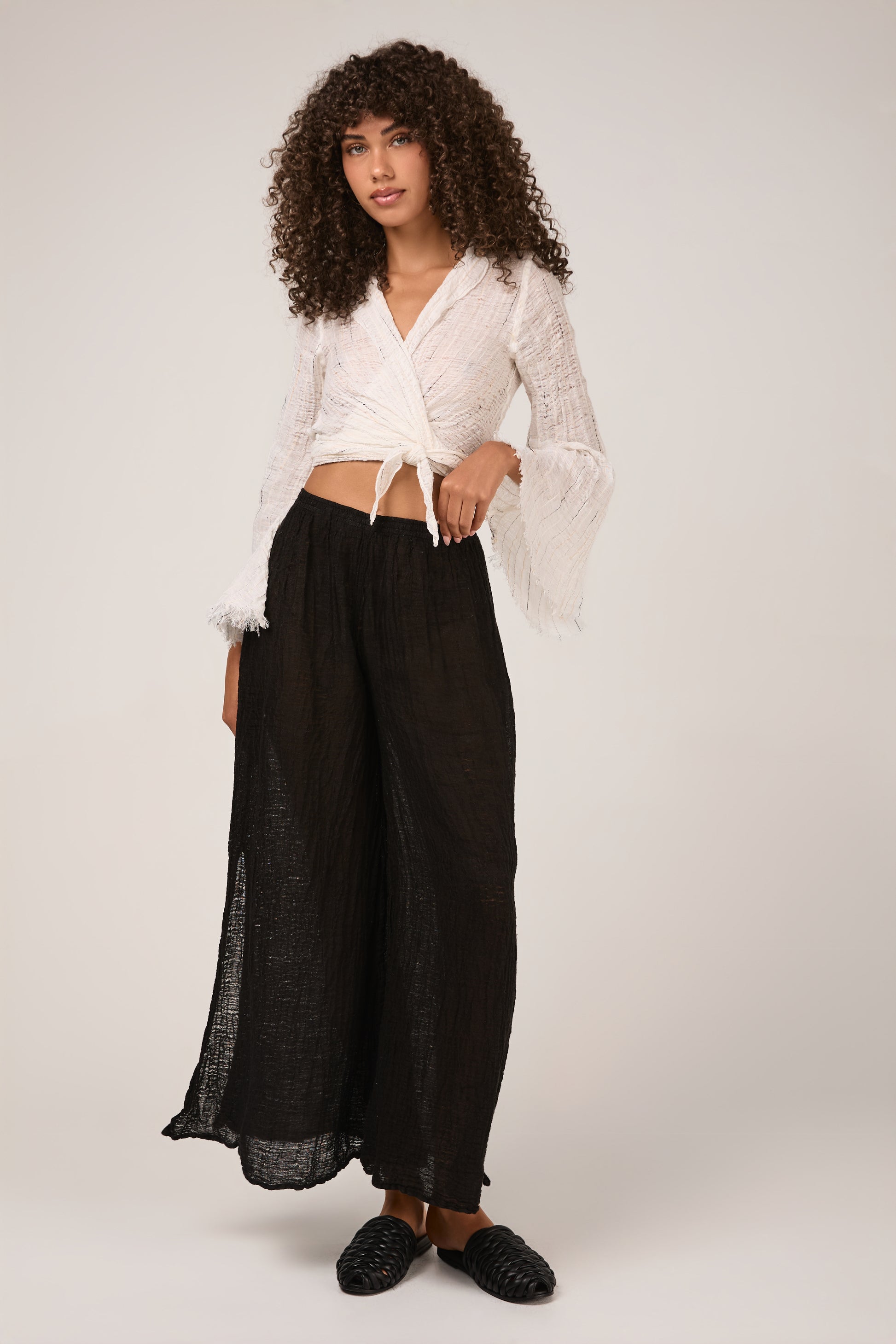 LA BOTTEGA DI BRUNELLA Pantalone Sequoia Garzata Linen Pant in Nero