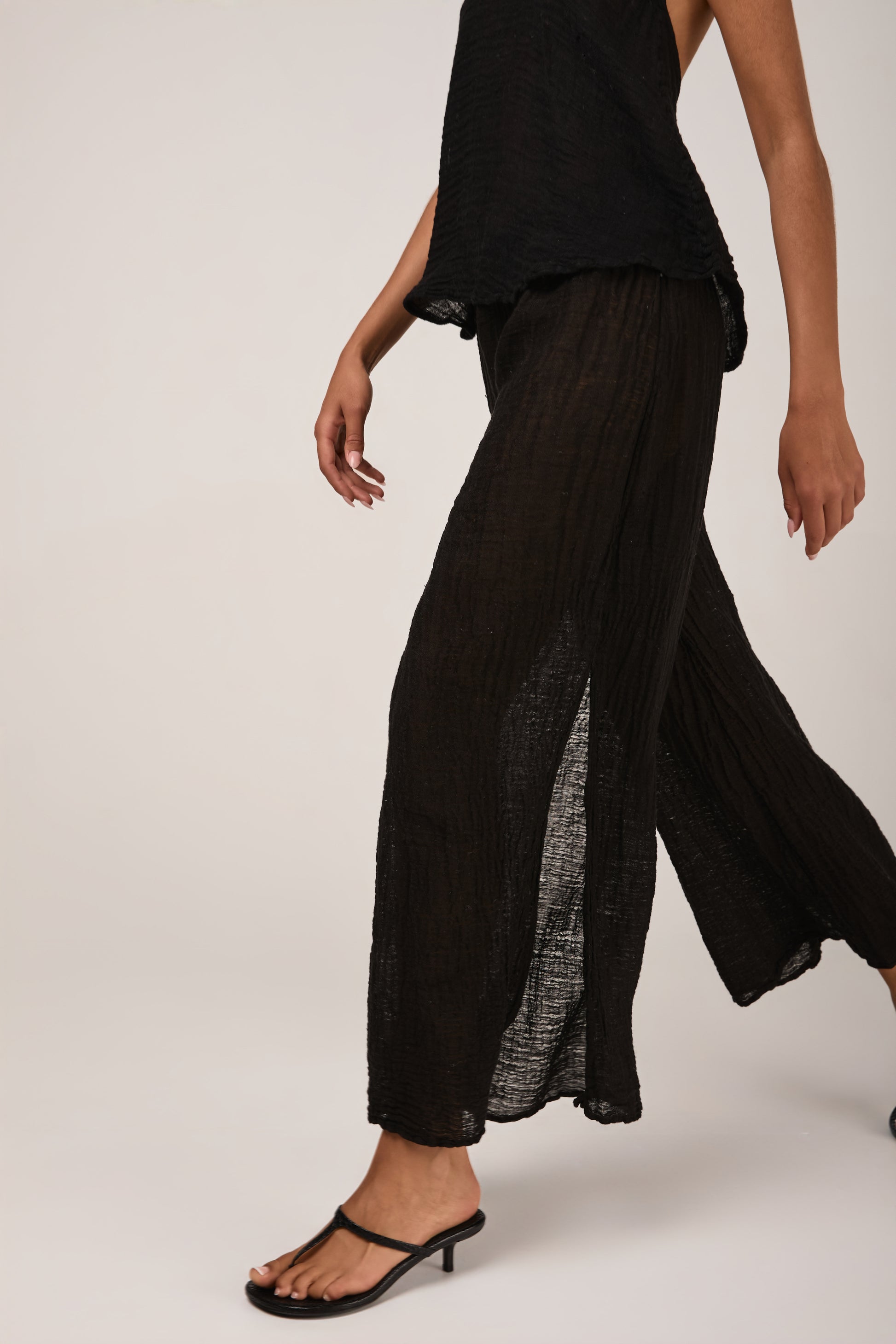 LA BOTTEGA DI BRUNELLA Pantalone Sequoia Garzata Linen Pant in Nero