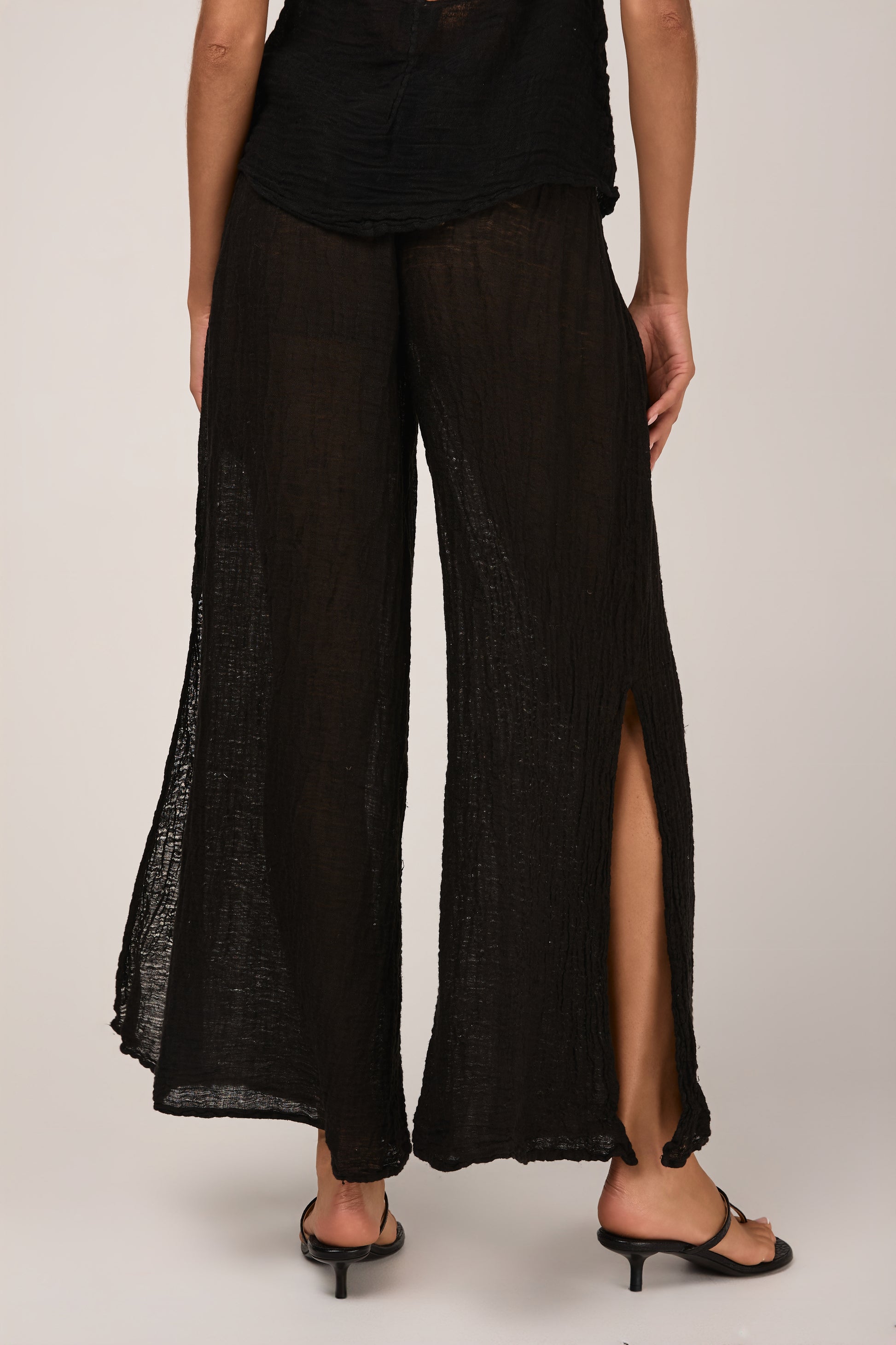 LA BOTTEGA DI BRUNELLA Pantalone Sequoia Garzata Linen Pant in Nero