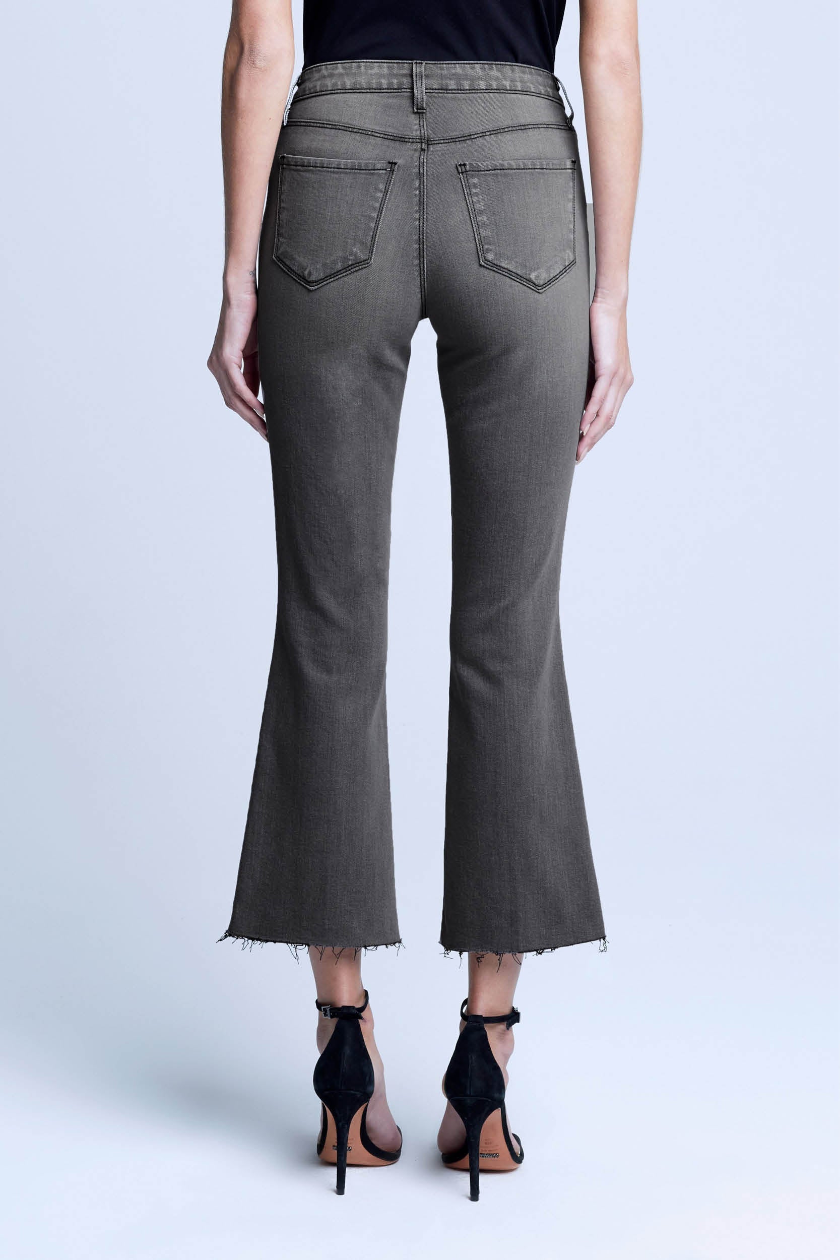 L'AGENCE Kendra Crop Flare Jean in Misty Grey