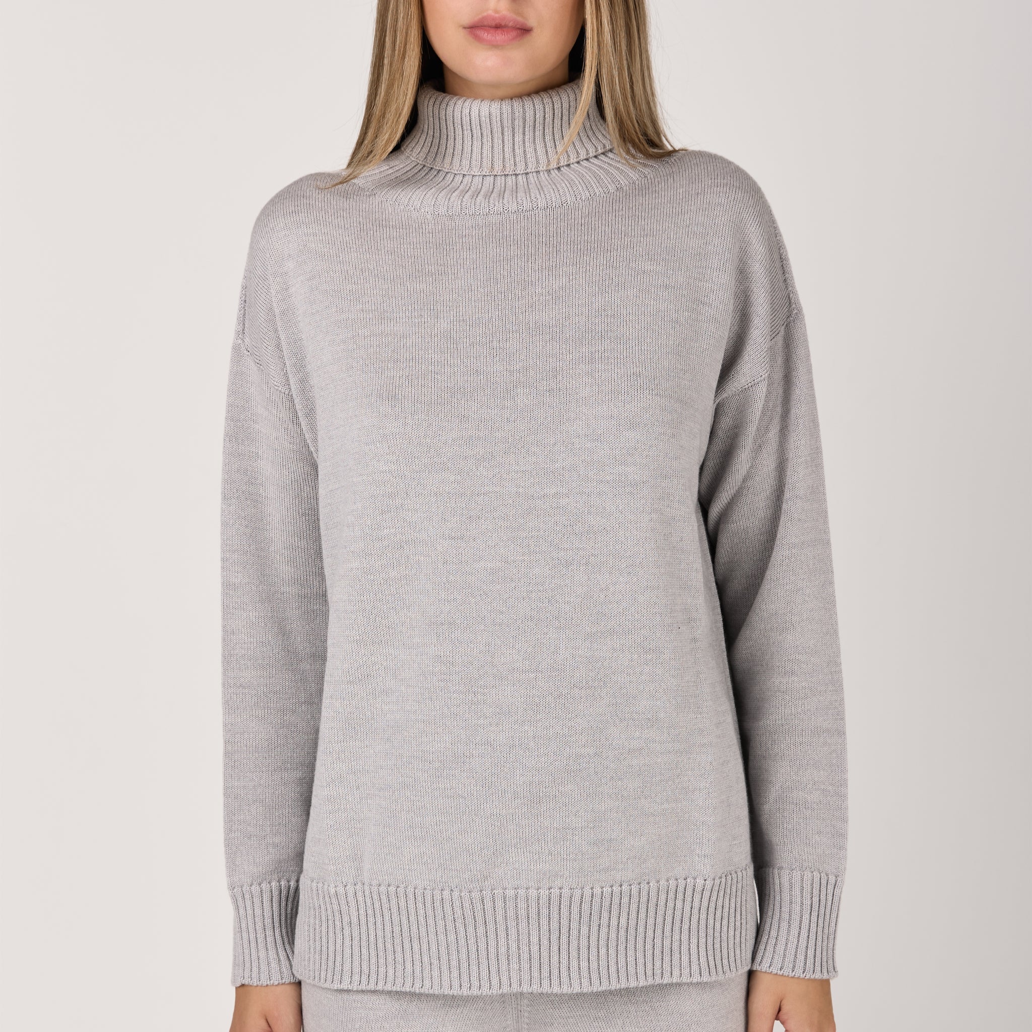 Mino Wool Sweater in Light Grey