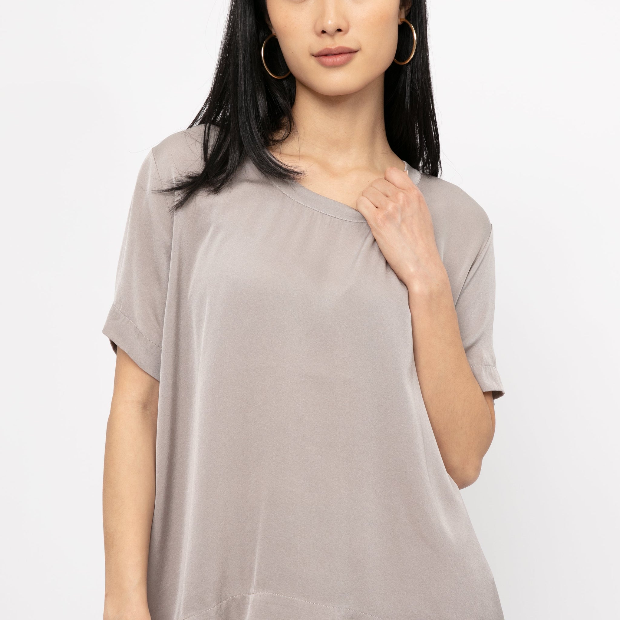 PRIVATE 0204 Silk Crewneck Top in Greige