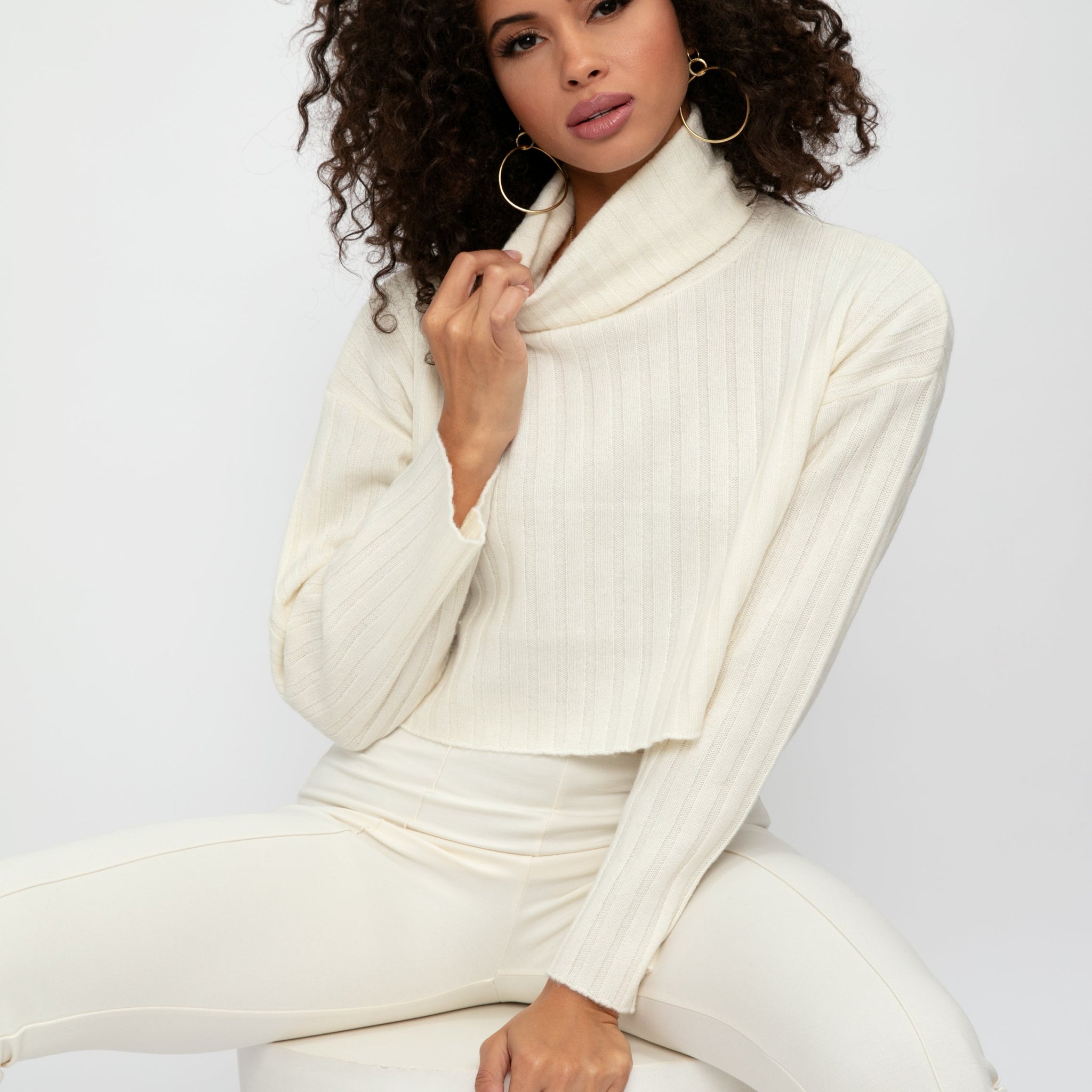 SABLYN Uma Cashmere Cropped Turtleneck Sweater in Gardenia