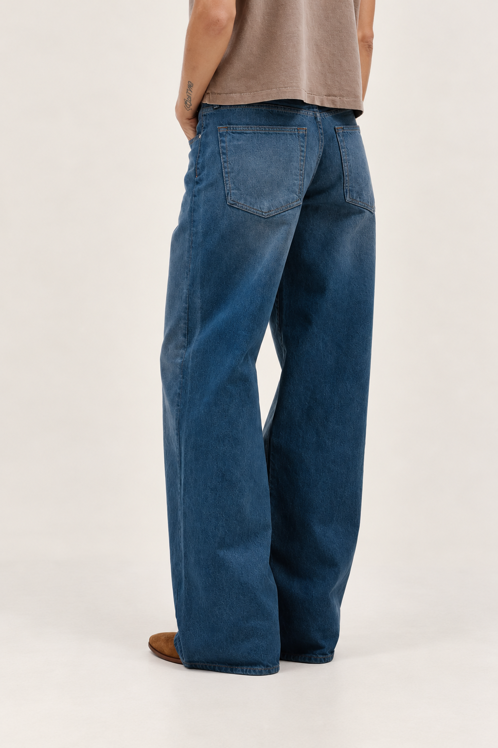 SLVRLAKE Lexi Low Rise Jean in Mystic Lake