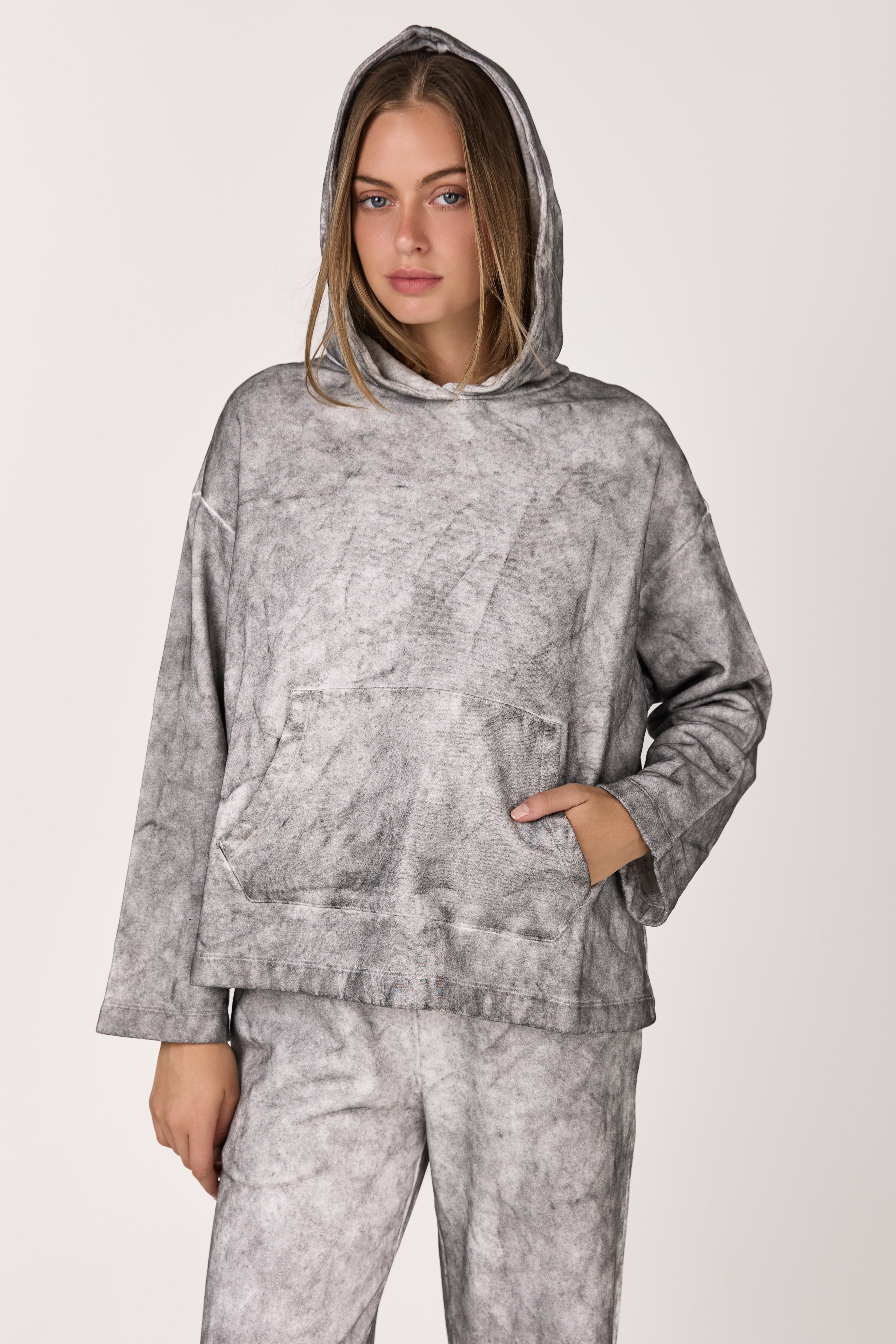 Shade Effect Hooded Oversized Sweatshirt in Bianco