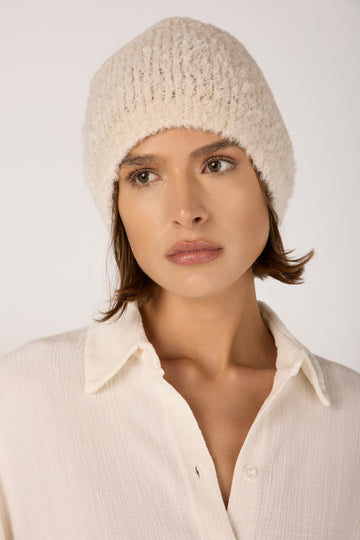 Bouclé Hat in White