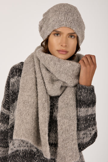 Bouclé Scarf in Silver