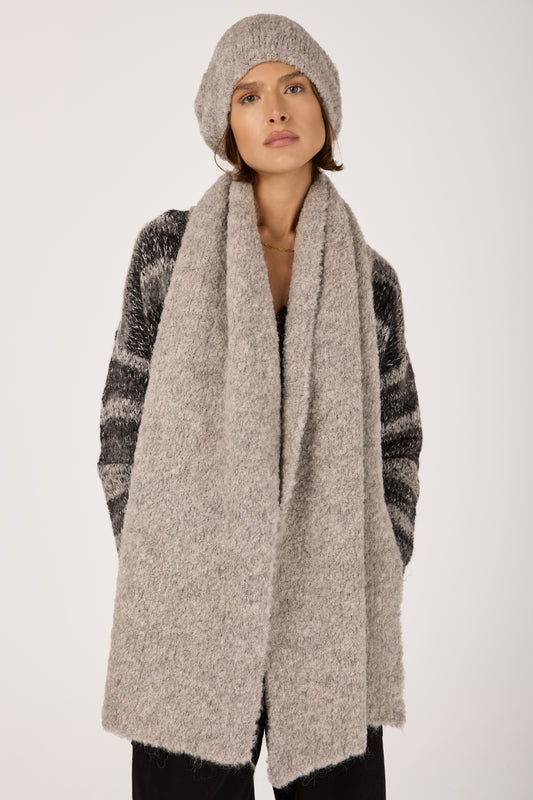 Bouclé Scarf in Silver