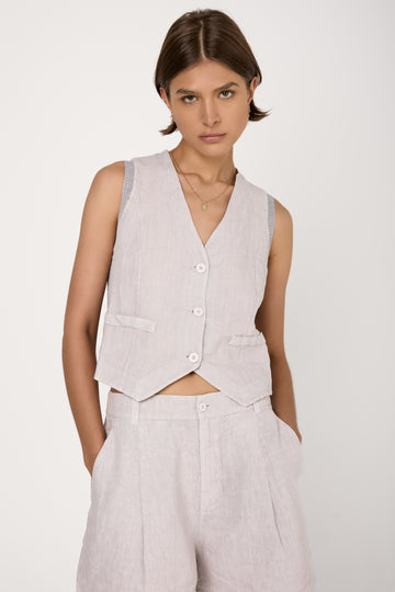 Linen Button-Down Vest in Ice
