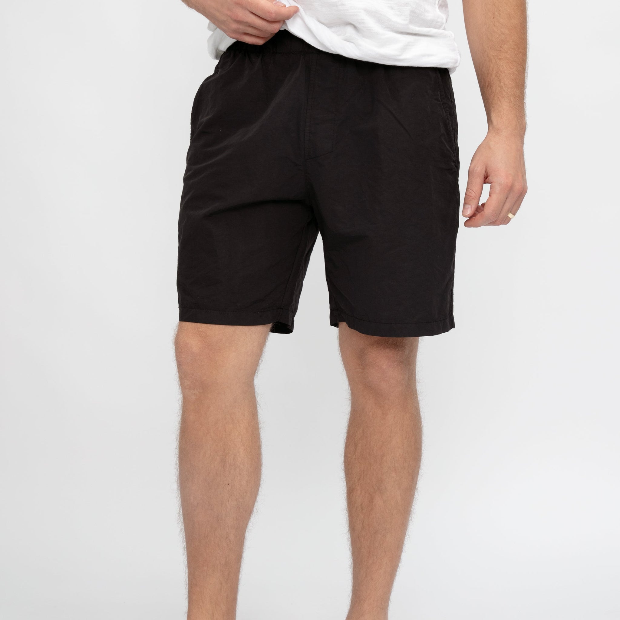 TRANSIT Short in Black