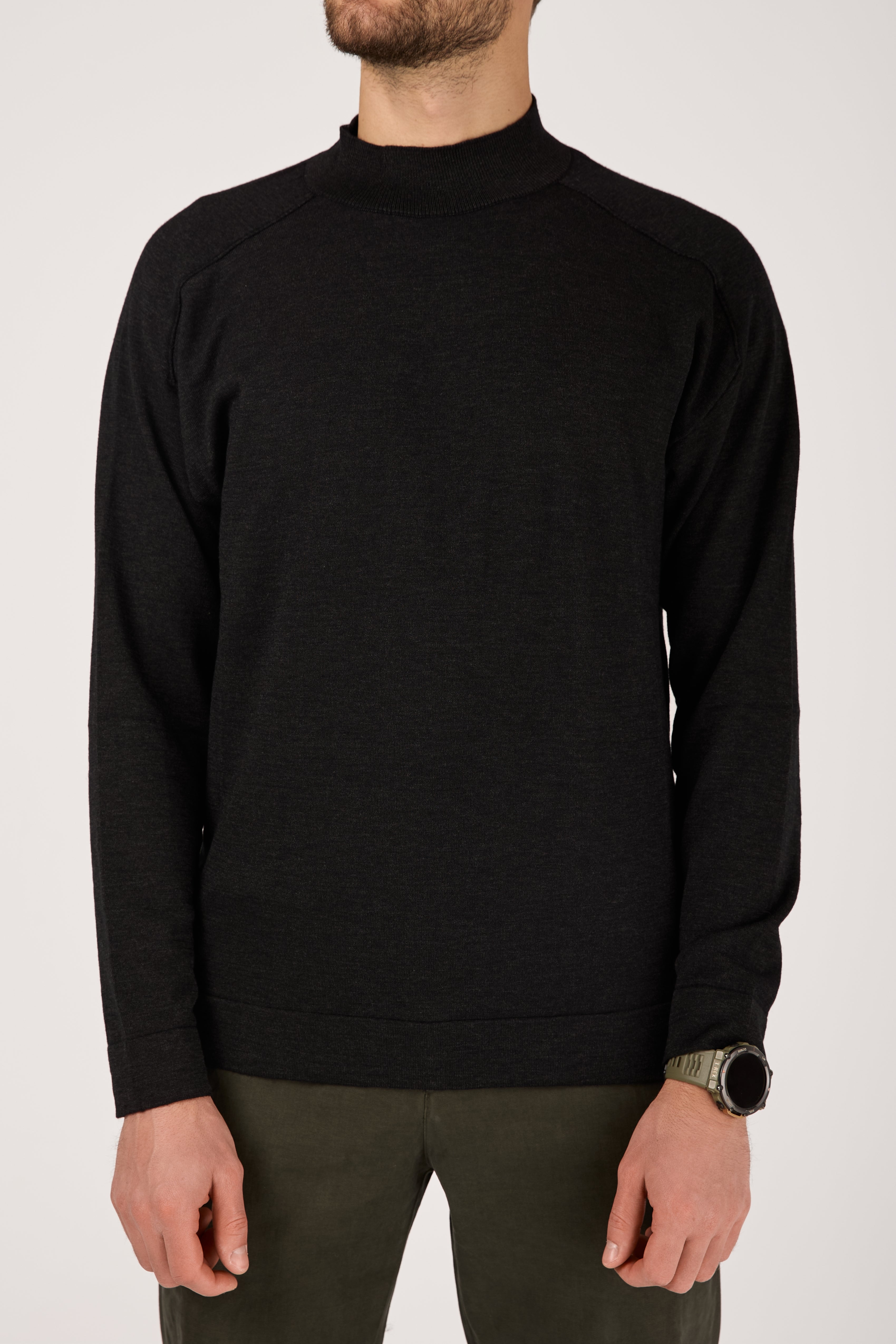 Virgin Wool Pullover Sweater in Charcoal